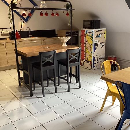 L'Insolite Pierry Exterior photo