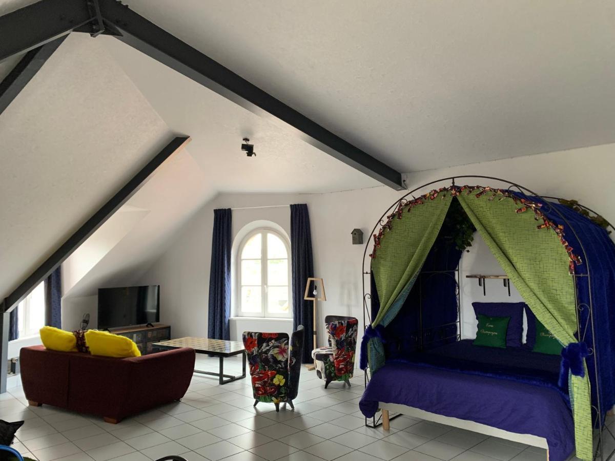 L'Insolite Pierry Exterior photo